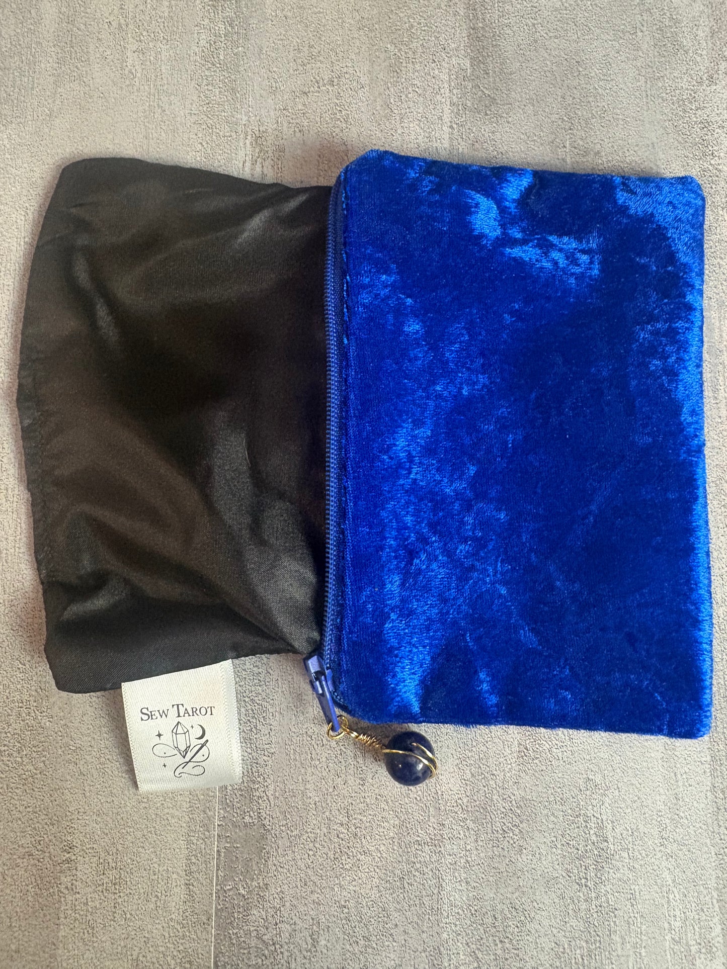 Small Velvet Tarot Pouch with Zipper | Satin Lined Case for Crystals, Charms & Divination Tools | Customizable Mini Storage Bag